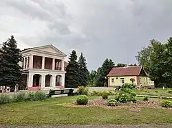 Tarasewicz Manor