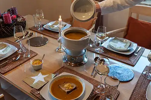 Traditional serving of the broth first