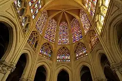 Combination of the triforium and clerestory windows of Tours Cathedral (1236–1279)