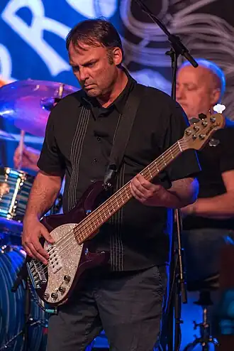 2018 Procol Harum - Matt Pegg - by 2eight - 8SC9236.jpg