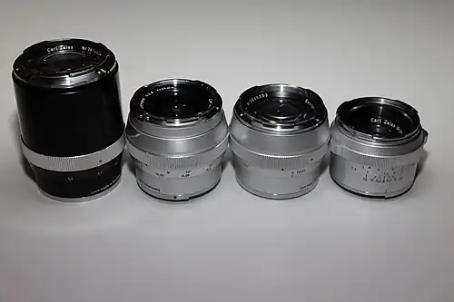 From left, Sonnar 135&nbsp;mm f/2.8, Distagon 25&nbsp;mm f/2.8, Sonnar 85&nbsp;mm f/2, Planar 50&nbsp;mm f/2