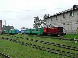 TU7–2386 with passenger train