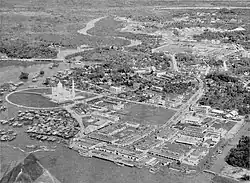 Kampong Sumbiling Lama (centre, left) and the city centre in c. 1960