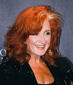 Bonnie Raitt at the Rock and Roll Hall of Fame in 2000