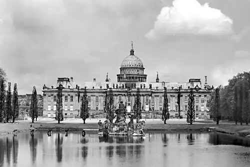 The Potsdam City Palace with the St. Nicholas Church in the background, 1928