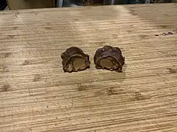 A image representing a split Canadian Oh Henry!