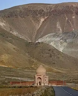 Monument commemorating the Battle of Chaldiran, which was fought between the Sunni Ottoman Empire and the Shia Safavid Empire.
