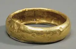 Bracelet; c.&nbsp;2650&nbsp;BC; gold; diameter: 6&nbsp;cm; Metropolitan Museum of Art