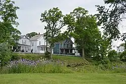 Houses along Redbank Creek