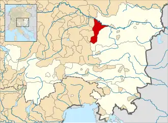A map of the County of Schaunberg (red) at the time of the Hohenstaufen Emperors (circa 1250). The pale highlighted area roughly corresponds with the later Austrian Circle, which is anachronistic and shown only to provide context.