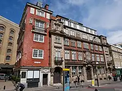 Photo of hospital exterior