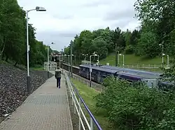 Train at Dumbreck station bound for Central