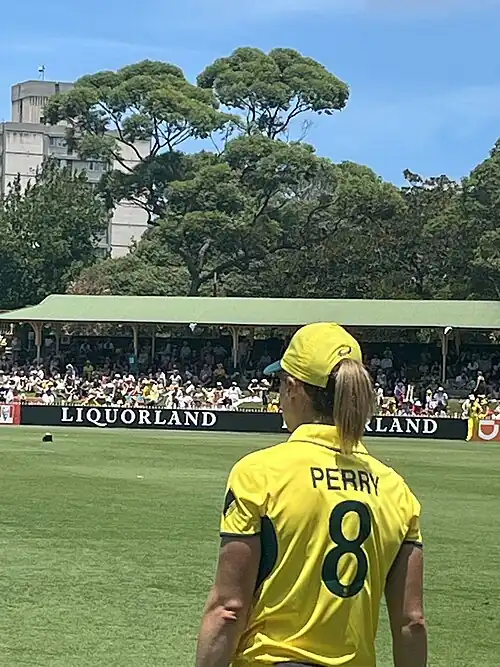 Perry fielding in her No. 8 shirt at North Sydney Oval during the 2024–25 Women's Ashes series