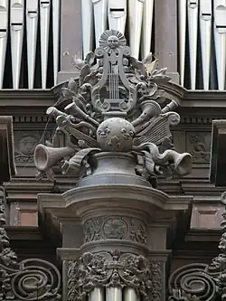 Decoration of the grand organ