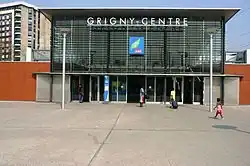 Grigny-Center.