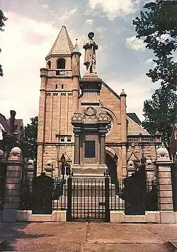 Market Square Presbyterian Church and Civil War Monument