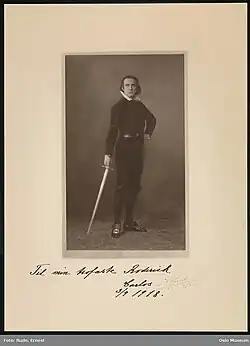 Schwenzen in Don Carlos