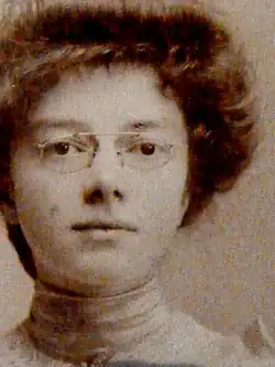 Claxton's mother, Helen Claxton, 1904