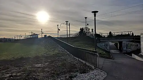 Elevated platform with underpass