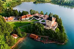 Fuschl Castle in Hof