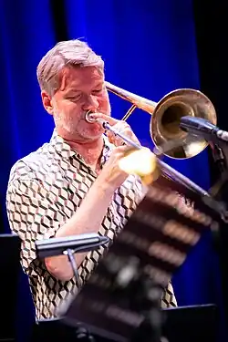 Erik Johannessen performing at Cosmopolite Scene, Oslo 2025 Photo: Matija Pužar