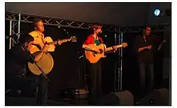 Malinky performing at Towersey Festival in 2001