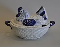 Metlox Poppytrail covered tureen.