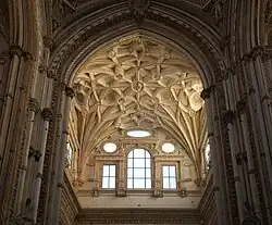 Gothic decoration on the ceilings of the transept arms