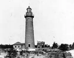 Middle Island Light