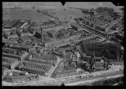 Aerial view of the Spaarndammerbuurt, Zeeheldenbuurt and the Oude Houthaven in the background (around 1930)