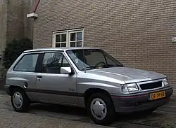 1990–1993 facelift model, "Strada" special edition (NL)