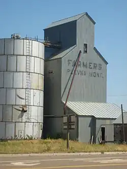 Grain Elevator in Plevna