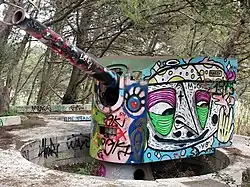 Gun at Raposeira near Trafaria, south of the Tagus river