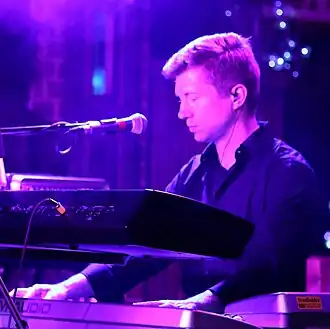 Renaissance live at Trading Places 15th April 2016 (26433313426).jpg