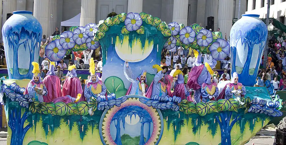 Float on St. Charles Avenue in front of Gallier Hall, 2006
