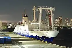 The second-generation Sarubia Maru [ja] on the Tokyo—Kōzu-shima route that Hodaka took on his way to Tokyo