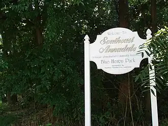 Welcome to Annadale sign