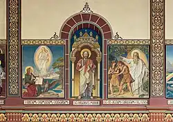 St. Peter and Paul in Bonndorf The picture band with statues running around the nave