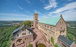 View of the courtyard from the South Tower. The Palas from around 1160 (right side) is considered the best-preserved non-ecclesial Romanesque building north of the Alps.