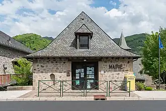 The town hall in Saint-Jacques-des-Blats