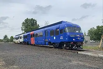 WES commuter rail 2001 is the only cab car in a fleet of powered DMUs and is the 1st streamlined cab car in the US.