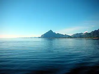 Vågakallen mountain and the Lofoten wall, view towards west