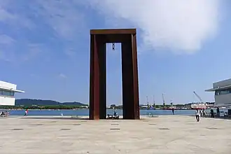 Monument to the 25th of April