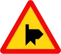 207m: Road junction with priority