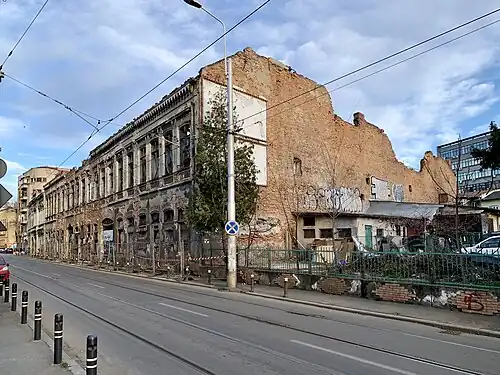 Ruins - Solacolu Inn on Calea Moșilor, Bucharest, a building valuable through its age, from the 1840s and modified during the reign of Alexandru Ioan Cuza (1859-1866), left in a state of ruin, because of the indifference and lack of action of the local authorities, of the inhabitants and of the local community