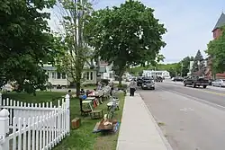 A yard sale in Alton, 2019