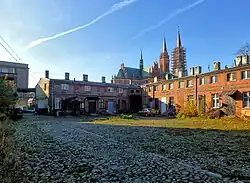 Jatki od strony placu targowego, przed remontem.