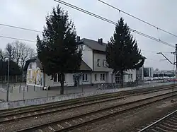 Widok na dworzec z kładki (2025)