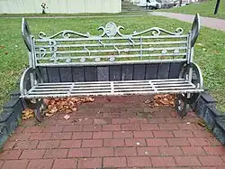 Ławeczka Tadeusza Sygietyńskiego w Opocznie