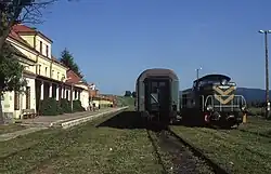 Stacja kolejowa Łupków, na której odbywała się kontrola graniczna i celna (2004)